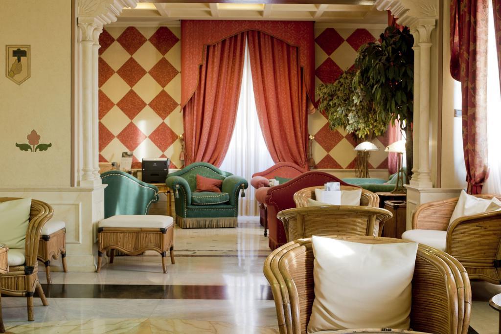 Hotel Milano Regency Exterior photo